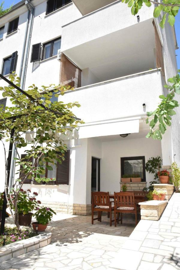 Apartments Ruzica Pula Bagian luar foto