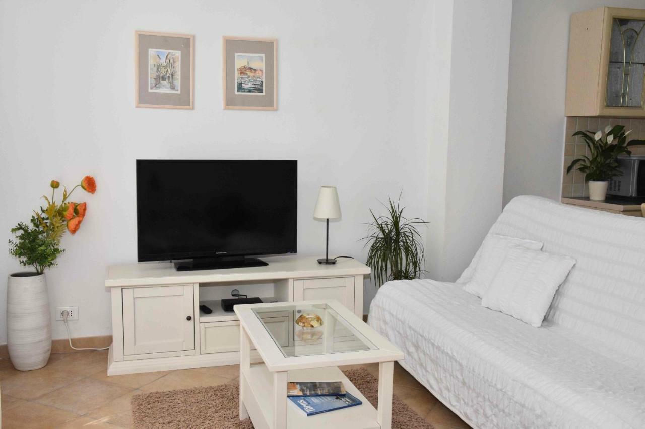 Apartments Ruzica Pula Bagian luar foto