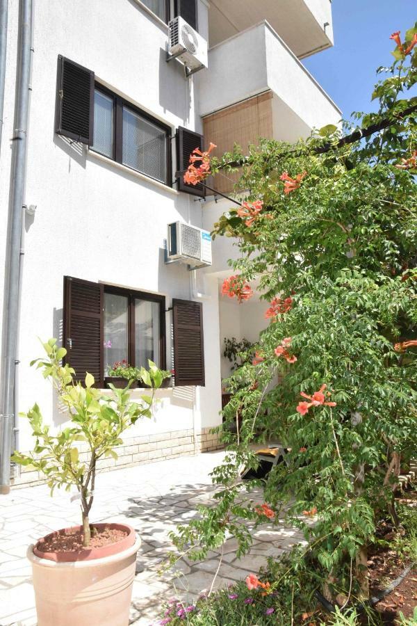 Apartments Ruzica Pula Bagian luar foto